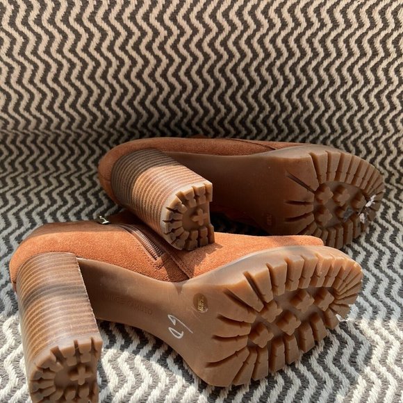 Vince Camuto Shoes Brown Suede Size 7 1/2 Peek A Boo Toe Thick Heel Platform - Picture 2 of 7